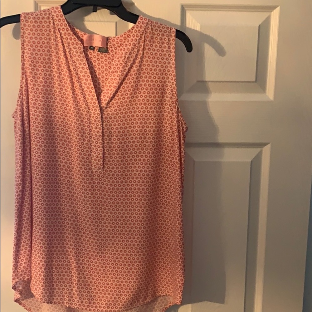Sandra V-neck sleeveless blouse, Sz Med